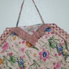 영화사레이스손수건