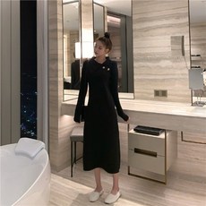 d6cdad8afde8427b2c0957898be03b8d39cbeb93b4cc79db3c12ff9b5726.jpg