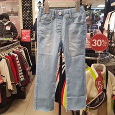 602d3b97b378a87fa6df40964d50ea7fc9dc5a7c945521293f52406d00e7.jpg