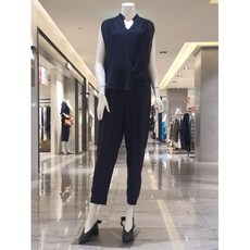 지고트점프슈트