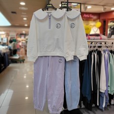 신디키즈 23년 겨울신상품!! 상하세트 활동적인 아이들의 겨울나기에 예쁘다고 사랑받는 코디가 필요없는 편하고 심플한~~ 배색 테이프 카라 기모 조거셋업 CIMS23N03
