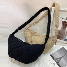 Knot 하프 패딩 미디엄 크로스백 2컬러