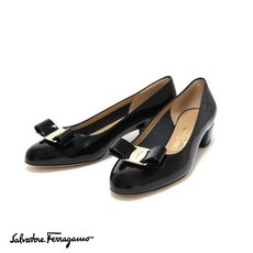 페라가모바라펌프스