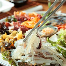 동해안 생물 활 오징어 회 무침 200g 당일조업발송, 1개