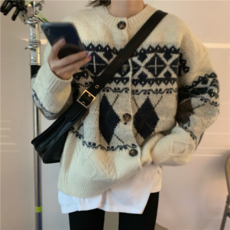 모노위크 루비 아가일 루즈핏 니트 가디건