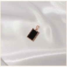 로이드오닉스펜던트