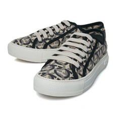 페라가모여성스니커즈