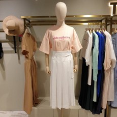 522f75ae22b136a23af9c30d059cd1fc0c0ac87b309234fad321cf0c478a.jpg