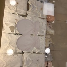 d715d27e9736d1453d1cb0feb7c64a6c06b863c6bbfe072c5dca6d1dccb5.jpg