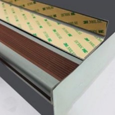 네츄럴파크 PVC 논슬립 계단 미끄럼 방지보호대 코너각, 3개, 초코