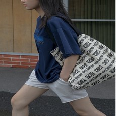 34ce5fb5949a5139aa332cd8a0a6e16e2b8af5f607a860f8cf5906f412b0.jpg