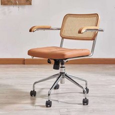 세스카체어 퀄팅 마르셀 브로이어 캔틸레버 카페 의자, 티크 색상 쿠션 의자(팔걸이X)