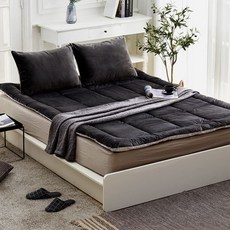 b10fe3bbeb0358eea8ea9b5818e8bbedb6bf0fd1840edc8140c2c3daa00f.jpg