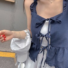 떳다그녀 티린느 리본 스트랩 나시 러플 포인트 뷔스티에 잔체크 프릴 슬리브리스 여름 블라우스