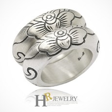 c55c24f66febcfb2f072b5b1b463d2762ec282e225be3df6eae40958bc08.jpg