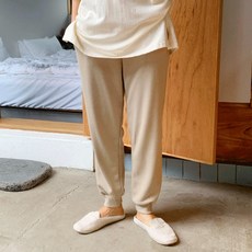 2af3d590b0721697b64ec71f189756bd0800a42ddc06f361dffd3ae1c9b6.jpg