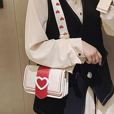 ( 여성핸드백 학생크로스백 여성미니백 ) 여자 크로스 하트장식 가방 미니 숄더백 아이보리 DS_K/W-패션/잡화_종합