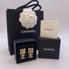 샤넬로고목걸이