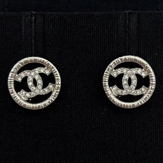 샤넬cc로고큐빅귀걸이