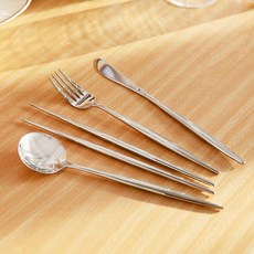 라리사디저트포크