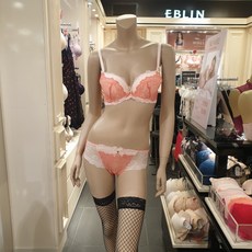 에블린 코랄폼폼_브라 레이스팬티 세트 뉴코아 인천