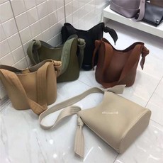 공작도시수애가방