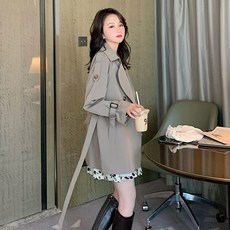 2022 봄가을 올해 트렌디한 루즈핏 슬림 키 작아 보이는 숏 베이지 트렌치코트 여