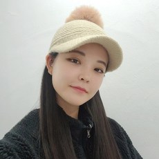 타조털 방울 니트 캡모자