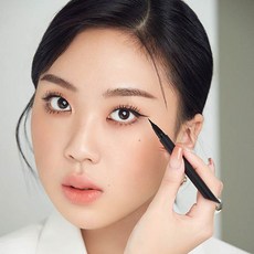 메이블린아이라이너