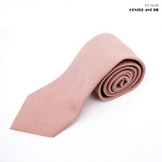 분홍색넥타이