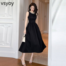 vsyoy 새로운 여름 검은 민소매 드레스 여성의 빛 럭셔리 헵번 스타일 우아한 슬리밍 빈 드레스 하이 엔드 센스