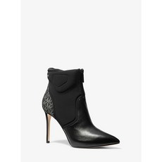 [해외] 마이클코어스 가죽 스큐바 앵클 부츠 Uma Leather and Scuba Ankle Boot