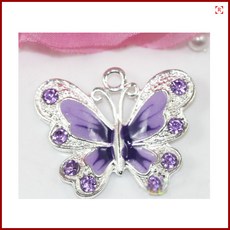 안나수이나비목걸이