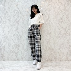 4c648025a5b015a77ccca057fe9ad4a7cb4b664deec29dba0307cf9a9e3b.jpg