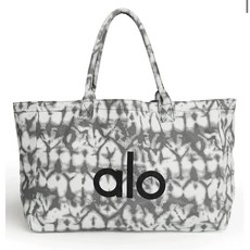 알로 요가 타이 다이 쇼퍼 토트백 Alo Yoga Tie-Dye Shopper