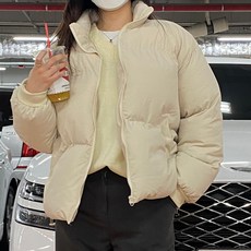 숙이옷걸이 여성 데일리룩 오버핏 숏패딩 점퍼