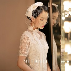 돌드레스머리장식