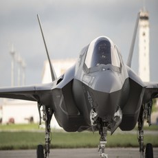 63c7a115ca9f19530c382e5bf42193f1c44edf06b6882fa66bdc8eb676e7.jpg