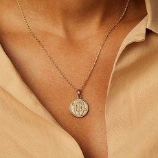 안나루이사목걸이