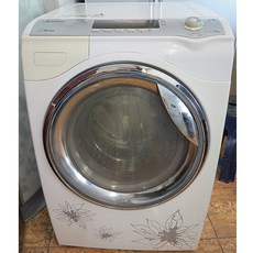 d701c5810041216bc66d0e6fa40e243b324d33e86993f4a24b23528279f6.jpg