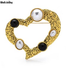 샤넬하트브로치