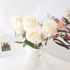 d990e7a07fb3946b213925fc5a8ad11ba5f2ee339bee804414b3e1d3cb72.jpg