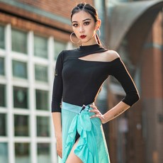 d4b01de298efe9c9bfd2d0b0229e7d79a7a3acdabb9bc900dcb566c8e947.jpg