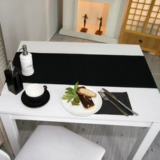 골드블랙테이블러너