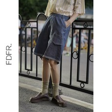 오케몰 커플룩 핑크 나비 부인 TOMBOY 무드 조 입다 랄 클래식 워싱 블루 밴딩 하이웨스트 빅진 하프 팬츠 J2