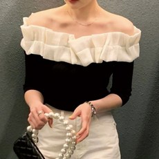 오프숄더블라우스