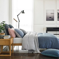 052abb7e7a79bd2a7e0a6dba3cf1c597f9d1d90c7e0c9ff5934804c342f0.jpg