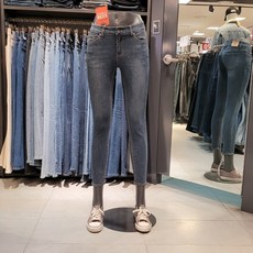 c1ec66c4f71e49ce2c4d43f21e6f183c3792c44588081ab6ae2e969ca8aa.jpg