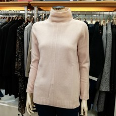 BCBG 비씨비지 가격파괴!! 편안한 착용감!! 겨울 울 캐시미어혼방 기본 목폴라 니트 스웨터
