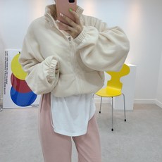f85852733936e9eee6ce049a81cba5cb3567e2b6b32ac0c917ff96ca87ac.jpg